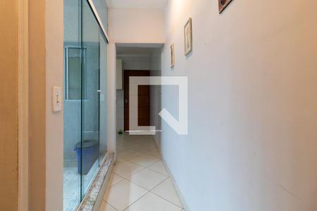 Casa à venda com 185m², 3 quartos e 2 vagasCorredor