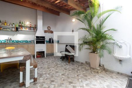 Casa à venda com 185m², 3 quartos e 2 vagasChurrasqueira