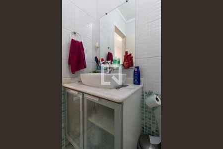 Casa à venda com 185m², 3 quartos e 2 vagasBanheiro 2