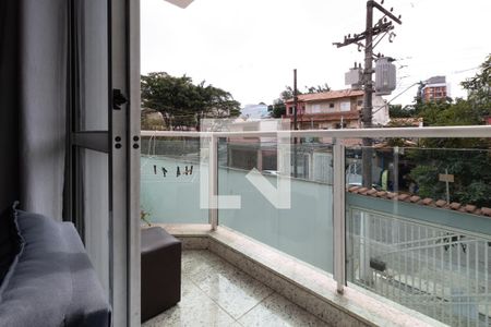 Casa à venda com 185m², 3 quartos e 2 vagasSacada Sala