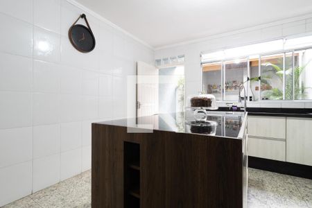 Casa à venda com 185m², 3 quartos e 2 vagasCozinha