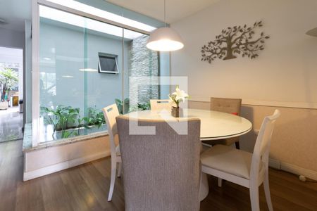 Casa à venda com 185m², 3 quartos e 2 vagasSala Jantar