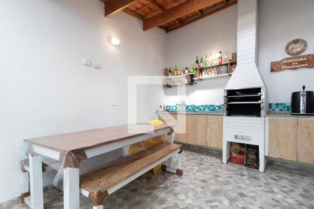 Casa à venda com 185m², 3 quartos e 2 vagasChurrasqueira