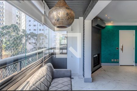 Sacada de apartamento à venda com 3 quartos, 198m² em Real Parque, São Paulo