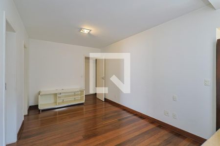 Apartamento à venda com 600m², 4 quartos e 4 vagas Apartamento à venda com 600m², 4 quartos e 4 vagasSuíte 1