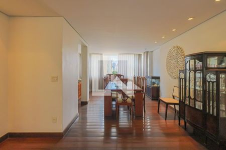 Sala de apartamento à venda com 4 quartos, 600m² em Lourdes, Belo Horizonte