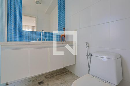 Apartamento à venda com 600m², 4 quartos e 4 vagas Apartamento à venda com 600m², 4 quartos e 4 vagasBanheiro da Suíte 3