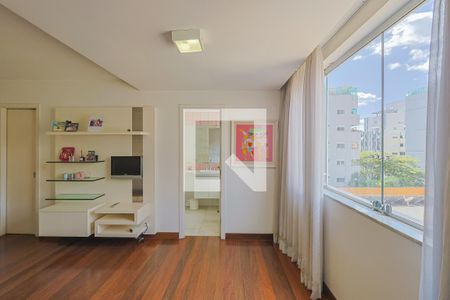 Apartamento à venda com 600m², 4 quartos e 4 vagas Apartamento à venda com 600m², 4 quartos e 4 vagasSuíte 4