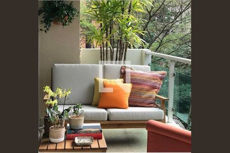 Apartamento à venda com 220m², 3 quartos e 2 vagas