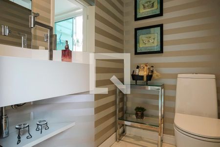 Casa à venda com 380m², 5 quartos e 6 vagasLavabo