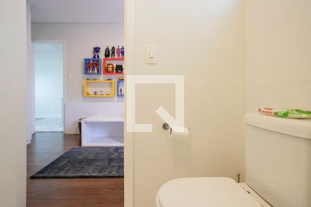 Casa à venda com 380m², 5 quartos e 6 vagasBanheiro da suíte 3