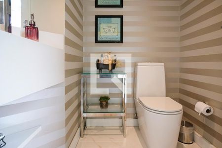 Casa à venda com 380m², 5 quartos e 6 vagasLavabo