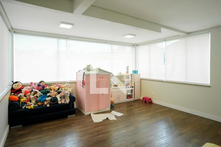 Casa à venda com 380m², 5 quartos e 6 vagasQuarto