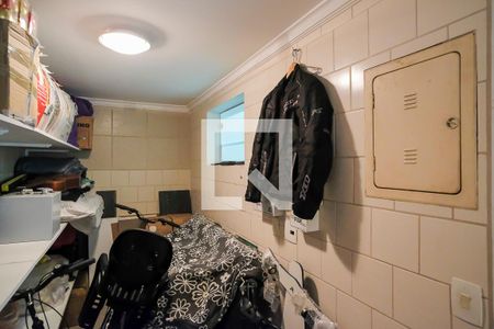 Casa à venda com 380m², 5 quartos e 6 vagasQuarto de serviço