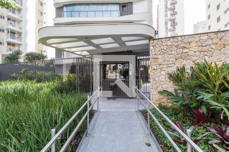 Apartamento à venda com 153m², 3 quartos e 2 vagas Apartamento à venda com 153m², 3 quartos e 2 vagasFachada