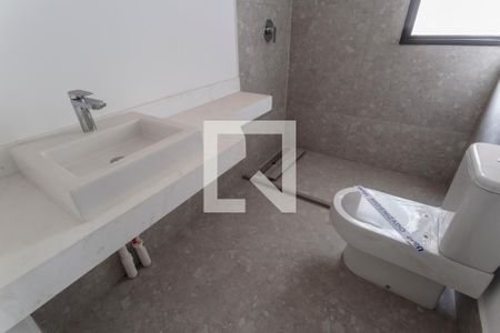 Apartamento à venda com 153m², 3 quartos e 2 vagas Apartamento à venda com 153m², 3 quartos e 2 vagasBanheiro da Suíte 2