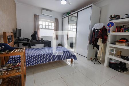 Casa para alugar com 450m², 5 quartos e 3 vagas Casa para alugar com 450m², 5 quartos e 3 vagasQuarto