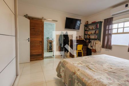 Casa para alugar com 450m², 5 quartos e 3 vagas Casa para alugar com 450m², 5 quartos e 3 vagasQuarto