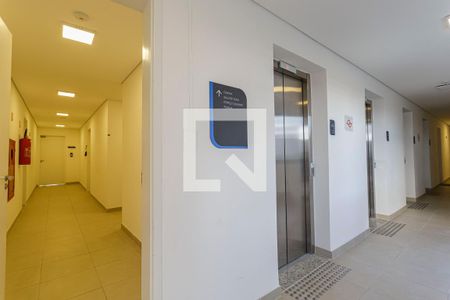 Apartamento à venda com 42m², 2 quartos e sem vagaÁrea comum