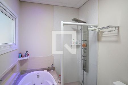 Casa à venda com 396m², 4 quartos e 4 vagasBanheiro suíte 1