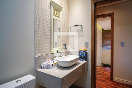 Casa à venda com 396m², 4 quartos e 4 vagasBanheiro suíte 3