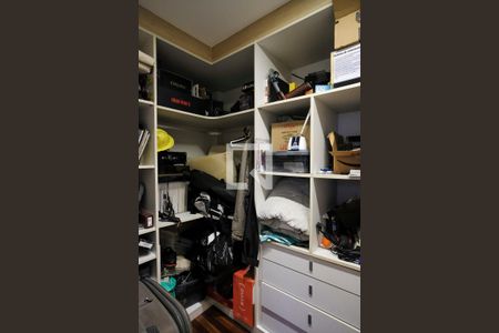 Casa à venda com 396m², 4 quartos e 4 vagasCloset suíte 2