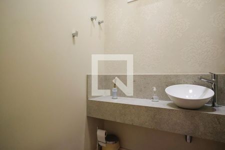 Casa à venda com 396m², 4 quartos e 4 vagasLavabo 1