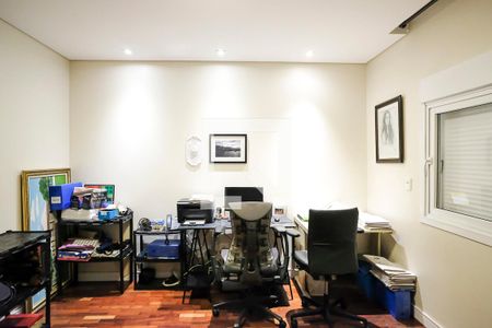 Casa à venda com 396m², 4 quartos e 4 vagasQuarto