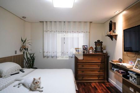 Casa à venda com 396m², 4 quartos e 4 vagasSuíte 1