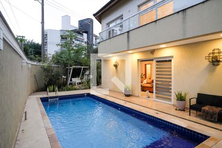 Casa à venda com 396m², 4 quartos e 4 vagasQuintal