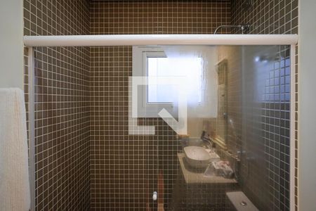 Casa à venda com 396m², 4 quartos e 4 vagasBanheiro suíte 3