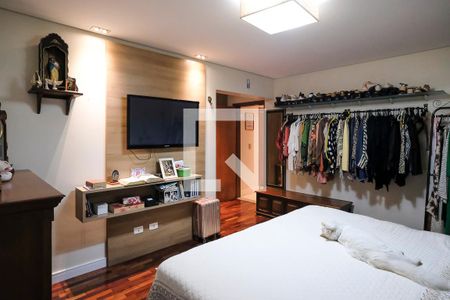 Casa à venda com 396m², 4 quartos e 4 vagasSuíte 1