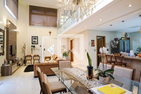 Casa à venda com 396m², 4 quartos e 4 vagasSala