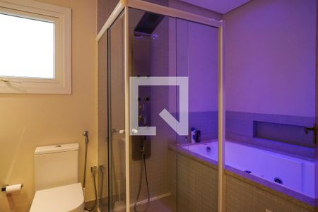 Casa à venda com 396m², 4 quartos e 4 vagasBanheiro suíte 2