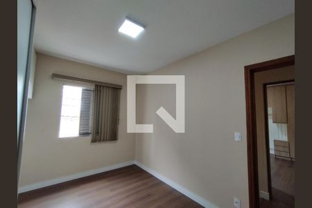 Quarto 3 de casa à venda com 3 quartos, 220m² em Vila Brasilina, São Paulo