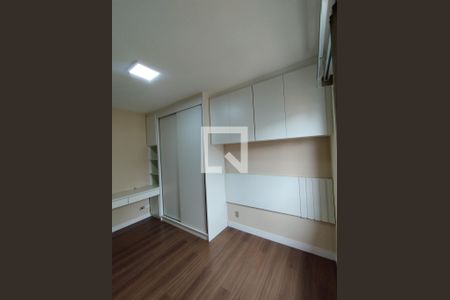 Quarto 3 de casa à venda com 3 quartos, 220m² em Vila Brasilina, São Paulo
