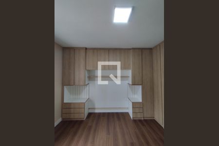 Casa à venda com 220m², 3 quartos e 1 vagaQuarto 1