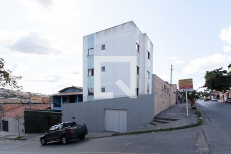 Apartamento à venda com 55m², 2 quartos e 2 vagas Apartamento à venda com 55m², 2 quartos e 2 vagasFachada