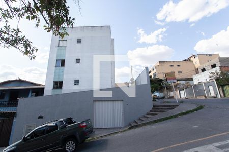 Apartamento à venda com 55m², 2 quartos e 2 vagas Apartamento à venda com 55m², 2 quartos e 2 vagasFachada