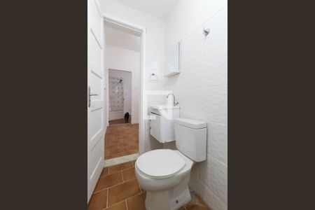 Banheiro de casa para alugar com 1 quarto, 60m² em Pilares, Rio de Janeiro
