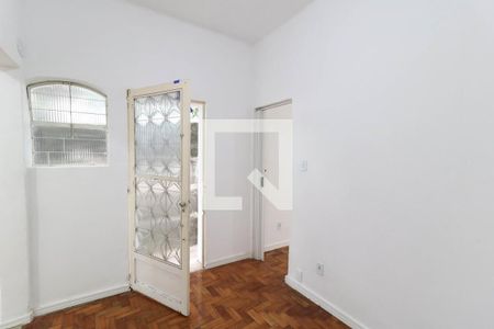Casa para alugar com 60m², 1 quarto e sem vaga Casa para alugar com 60m², 1 quarto e sem vagaSala