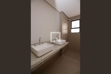 Apartamento à venda com 181m², 4 quartos e 3 vagasBanheiro da Suíte 3