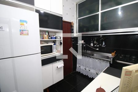 Apartamento para alugar com 65m², 2 quartos e sem vagaCozinha