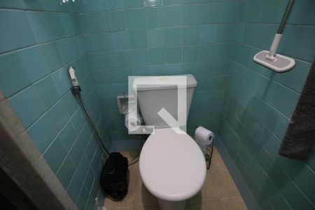 Apartamento para alugar com 65m², 2 quartos e sem vagaBanheiro de serviço