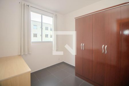 Quarto 2 de apartamento para alugar com 2 quartos, 40m² em Jardim Dona Leopoldina, Porto Alegre