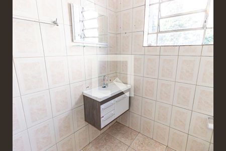 Banheiro de apartamento para alugar com 1 quarto, 48m² em Cambuci, São Paulo
