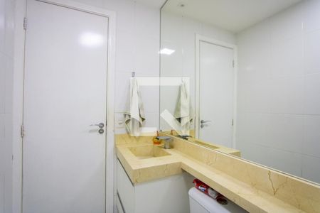 Apartamento à venda com 84m², 3 quartos e 2 vagasBanheiro social