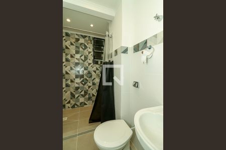 Banheiro de apartamento para alugar com 0 quarto, 26m² em Independência, Porto Alegre