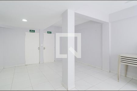 Apartamento para alugar com 49m², 2 quartos e 1 vaga Apartamento para alugar com 49m², 2 quartos e 1 vagaÁrea comum - Salão de festas