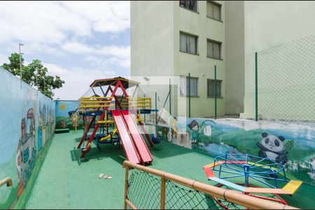 Apartamento para alugar com 49m², 2 quartos e 1 vaga Apartamento para alugar com 49m², 2 quartos e 1 vagaÁrea comum - Playground